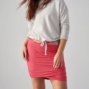 Athleta Transcend Skort Petal Medium Ruched